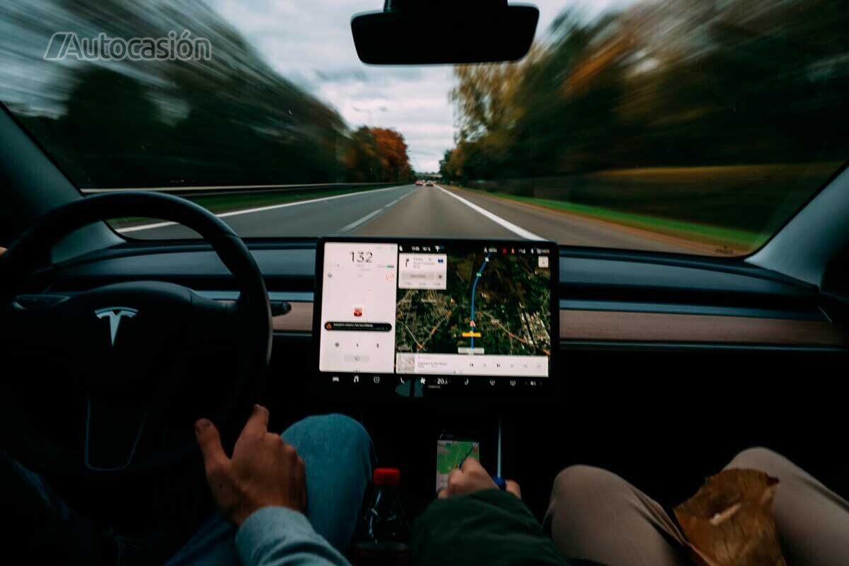 Conducción autónoma de Tesla