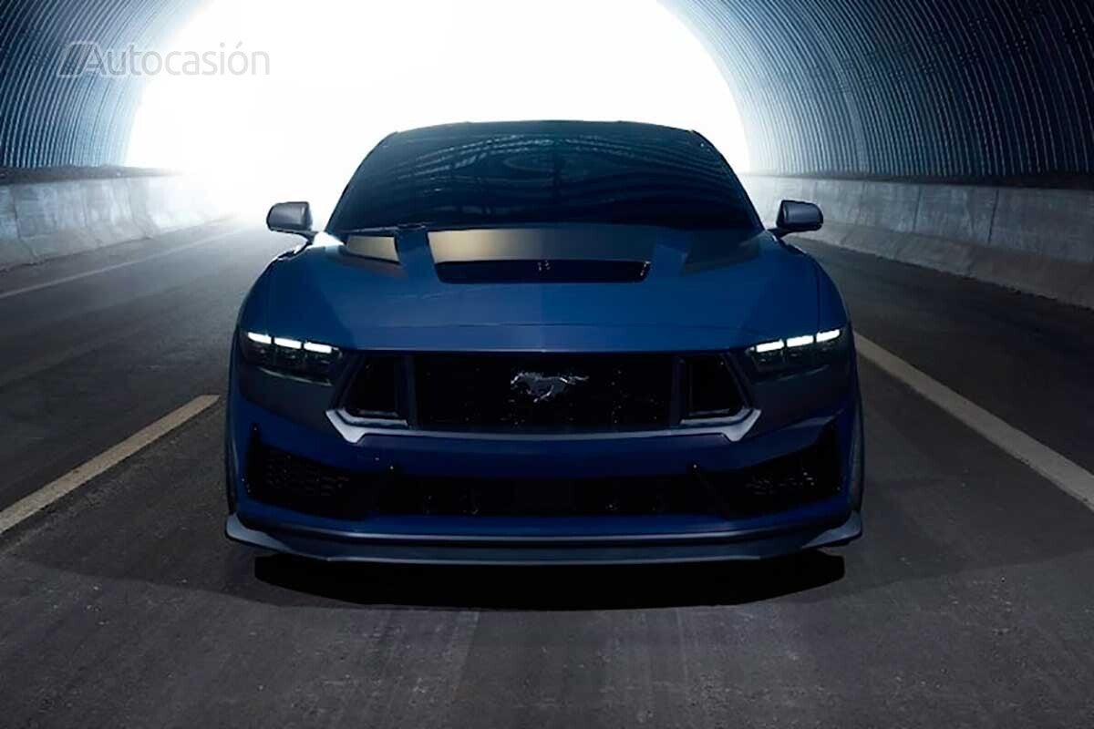 Ford Mustang Dark Horse
