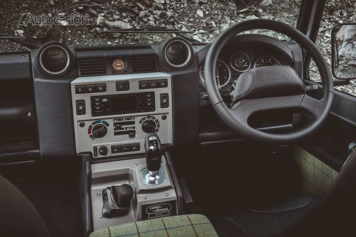 Land Rover Classic Defender Works V8 Islay Edition