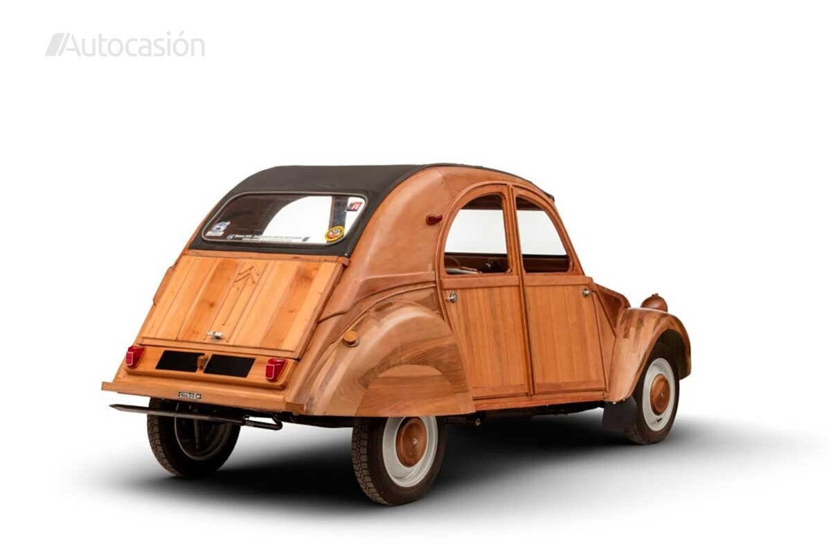 Wooden Citroen 2CV