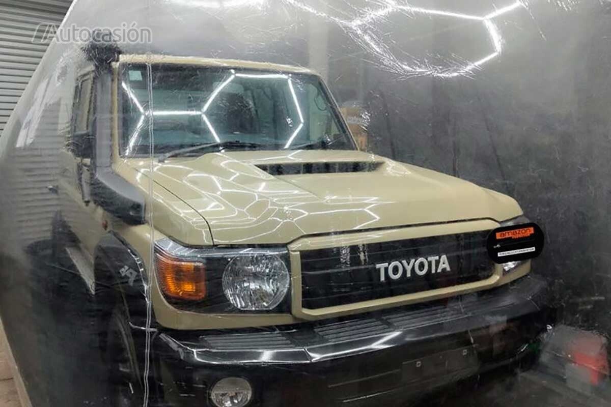 Toyota Land Cruiser 70 Series in bubble