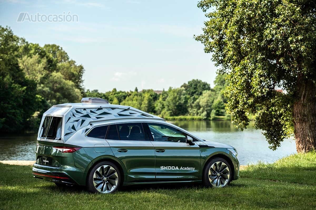 J'ai La Bonbonne Y'a La Skoda Qui Netour Skoda Roadiaq, el Enyaq convertido en camper | Autocasión