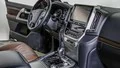 TOYOTA Land Cruiser 5.7L V8 4WD