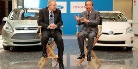 Alianza entre Ford y Toyota para fabricar pick up híbridas