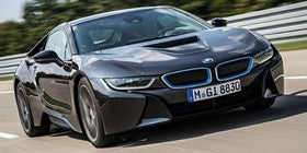 BMW i8, con nueva tecnología de iluminación láser