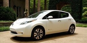Nissan Leaf con nanopintura: el coche más limpio del mundo