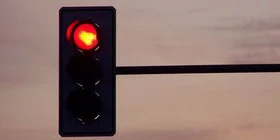 El semáforo eléctrico cumple 90 años