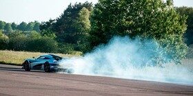 Koenigsegg rompe su propio récord de aceleración y frenada