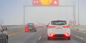 Cómo conducir con niebla: atento a tu visibilidad