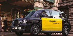 El icónico taxi londinense llega a Barcelona en versión eléctrica