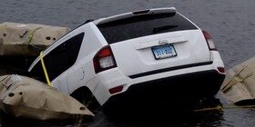 La aplicación Waze «tira» a un conductor al lago
