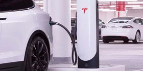 Tesla te planifica el viaje para que no te quedes sin batería