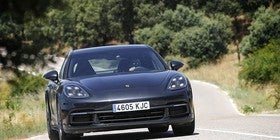 Prueba ¡y videoprueba! del Porsche Panamera 4 E-Hybrid: rápido, cómodo y sin restricciones