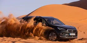 Cómo conducir un coche en el desierto