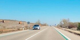 ¿Qué son las líneas verdes que ha pintado la DGT en algunas carreteras?
