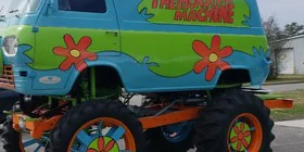 La furgoneta de Scooby Do más ‘monstruosa’ puede ser tuya si cumples estos requisitos