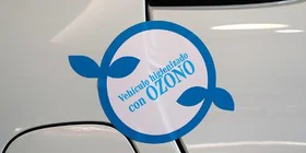 Desinfectar el coche con ozono: cómo funciona y qué precauciones debes tomar