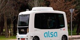 Debuta el primer autobús autónomo de España (con pequeño susto incluido)