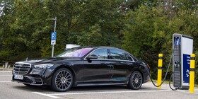 Nuevo Mercedes Clase S híbrido enchufable: vistiendo de etiqueta azul