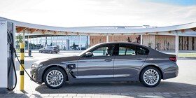 BMW Serie 3 y Serie 5 PHEV: estos son sus precios