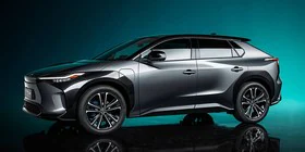 Nuevo Toyota bZ4X Concept 2021: eléctrico sin hidrógeno y solar