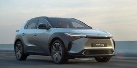 Toyota tira de ciencia para explicar su postura crítica hacia un futuro 100% eléctrico