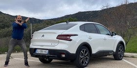 VÍDEO| Primera prueba del Citroën C4 X 2023: tres no son multitud
