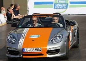 Porsche Boxster E: motor eléctrico y batería de litio, hierro y fosfato.