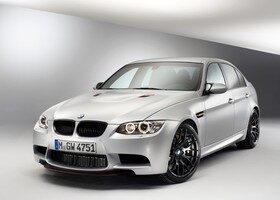 El ahorro de peso respecto al capó de aluminio del BMW M3 