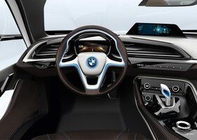 En el interior del BMW i8 Concept, el futurismo en las líneas se integra con los rasgos habituales de la marca.