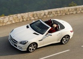 El nuevo motor diésel del Mercedes-Benz SLK tiene un consumo de 4,9 l/100km.