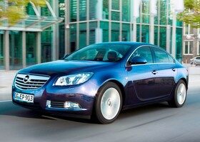 Opel incorpora un nuevo motor Biturbo a la gama Insignia.