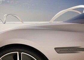 Pininfarina Cambiano: diseño futurista, elegante y deportivo.