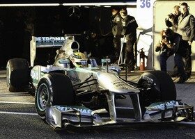 Lewis Hamilton debutó al volante del Mercedes W04.