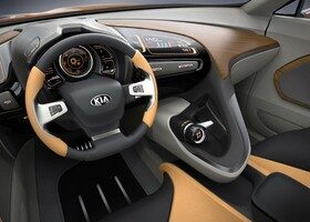 El interior del Kia Cross GT Concept tiene tintes muy futuristas.