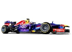 El nuevo Red Bull RB9 es una evolución del monoplaza campeón de 2012.