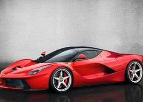 El nuevo Ferrari LaFerrari cuenta con un motor híbrido que entrega 963 CV de potencia.