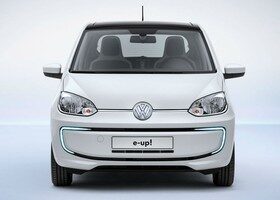 El frontal del Volkswagen e-Up! varía ligeramente respecto a la versión convencional.