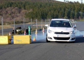 VÍDEO| ¿Cómo hacer una frenada de emergencia?