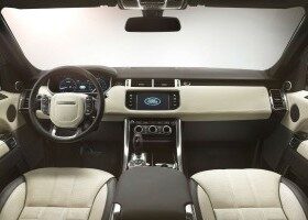 Interior del Range Rover Sport.