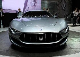 El frontal del Maserati Alfieri impresiona.