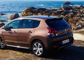 Prueba del Peugeot 3008 Hybrid4 2014: mejoras evidentes
