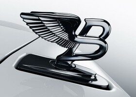 Bentley cumple 95 años y lo celebra con una edición especial del Mulsanne.