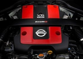 El motor del nuevo Nissan 370Z Nismo aporta un plus de potencia que llega hasta los 344 CV.