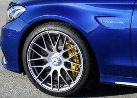 Unos diseños de llantas más deportivos estarán presentes en el Mercedes C63 AMG.