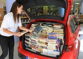 Cuántos libros caben en el maletero de un Seat León