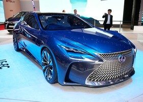 El Lexus LF-FC Concept visita Ginebra