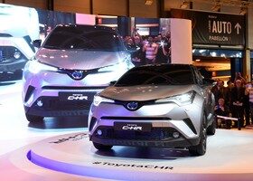 Toyota-C-HR-(16)