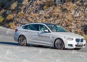 Fotos espía de la mula del futuro BMW i5