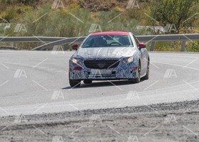 Fotos espía del nuevo Mercedes Clase E Coupé 2017 1